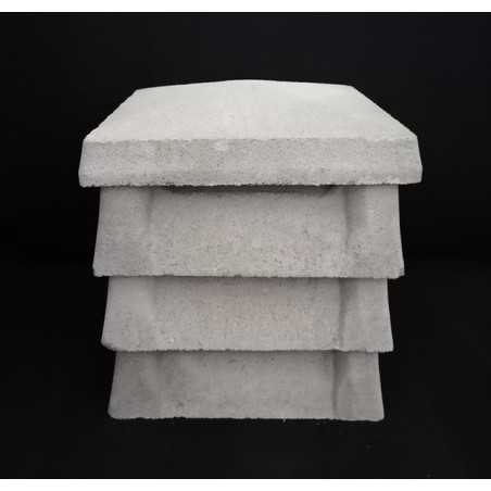 Comignolo canna fumaria in cls 30 x 30-40 x 40 cm.